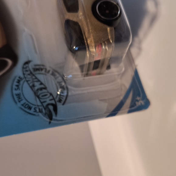 B22 hot wheels 89 porsche 944 turbo with shipping protector - Picture 3 of 4